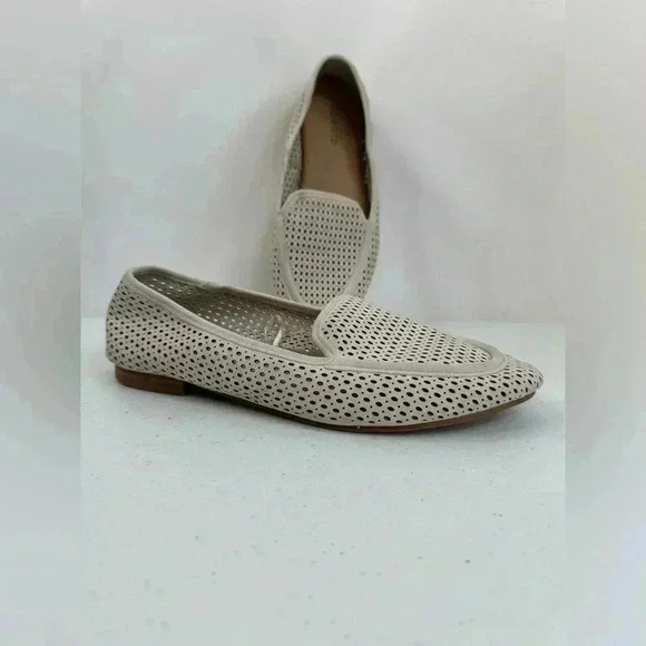 TORRID Women’s Perforated Extra Wide Loafer Off White Flats Breathable Size 9 WW - Picture 5 of 14